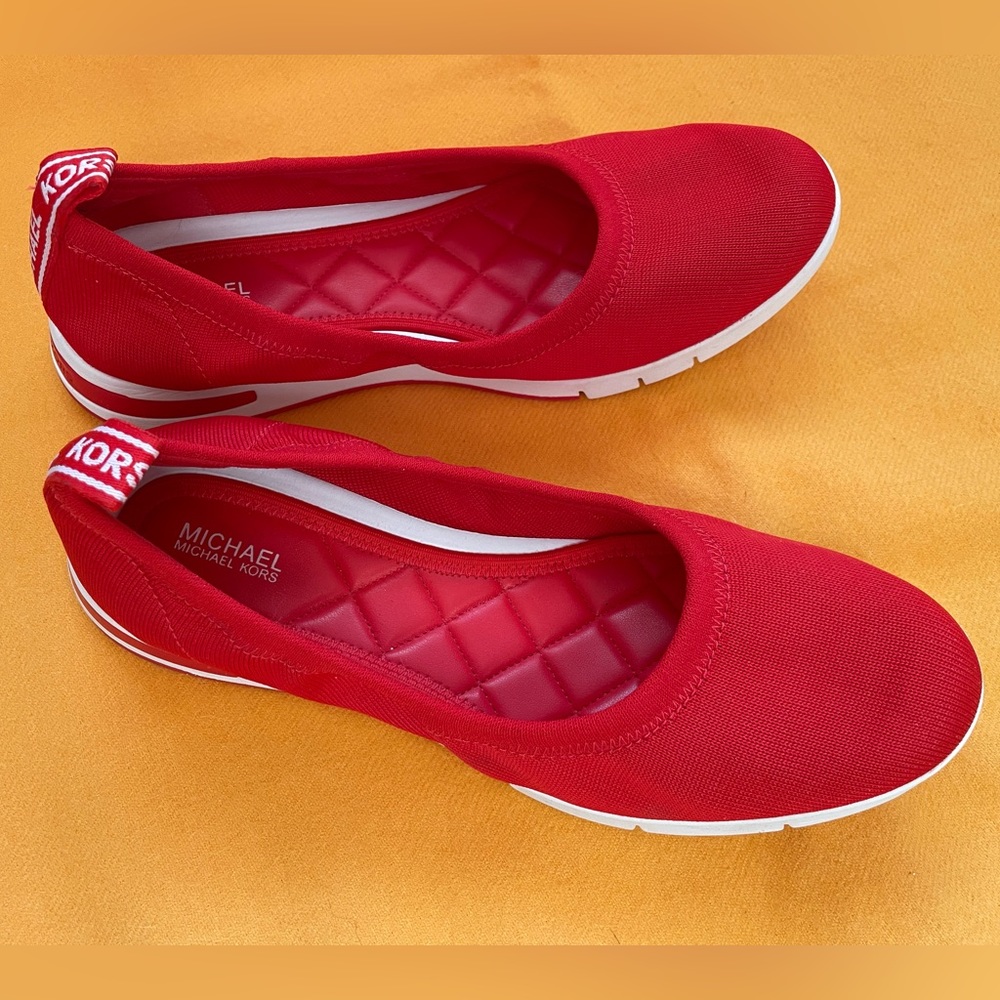 Michael Kors women’s uptown ballet red flats/sneakers 9US